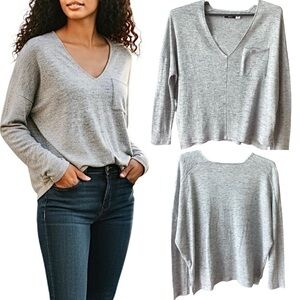 BDG Gray Knit V-Neck Sweater Long Sleeves Oversized Women’s Size Small